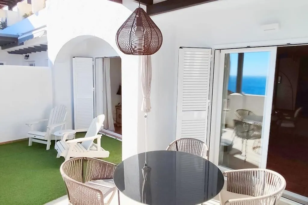 Holiday home Stylish 3 Bedroom, 2 Bath Home With Sun Terrace, Gorgeous Sea Views, Air Conditioning, Wi-Fi & Communal Swimming Pool La Herradura