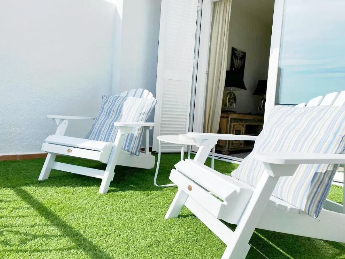 Stylish 3 Bedroom, 2 Bath Home With Sun Terrace, Gorgeous Sea Views, Air Conditioning, Wi-Fi & Communal Swimming Pool 라 에라두라 스페인