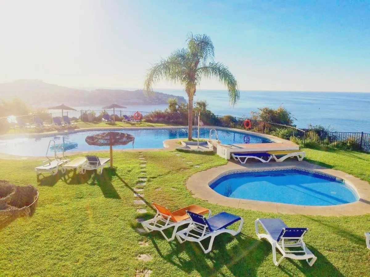 Stylish 3 Bedroom, 2 Bath Home With Sun Terrace, Gorgeous Sea Views, Air Conditioning, Wi-Fi & Communal Swimming Pool 라 에라두라 스페인
